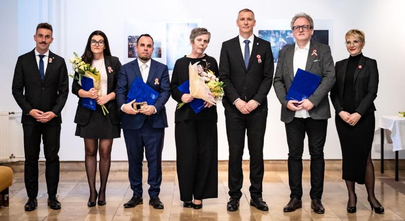 Sajtóünnep Szombathelyen: két díjat kapott a Vas Népe fotóriportere