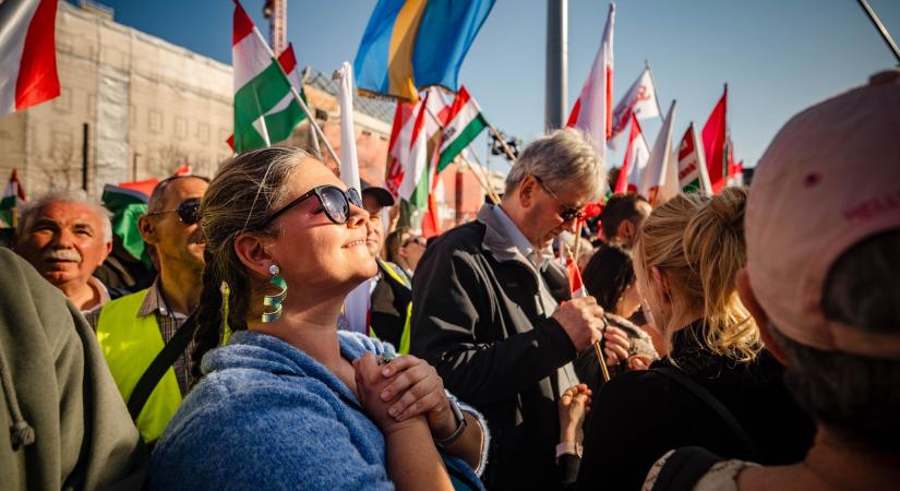 Kiderült, mennyivel voltak többen a Kossuth téren, mint a Hősök terén