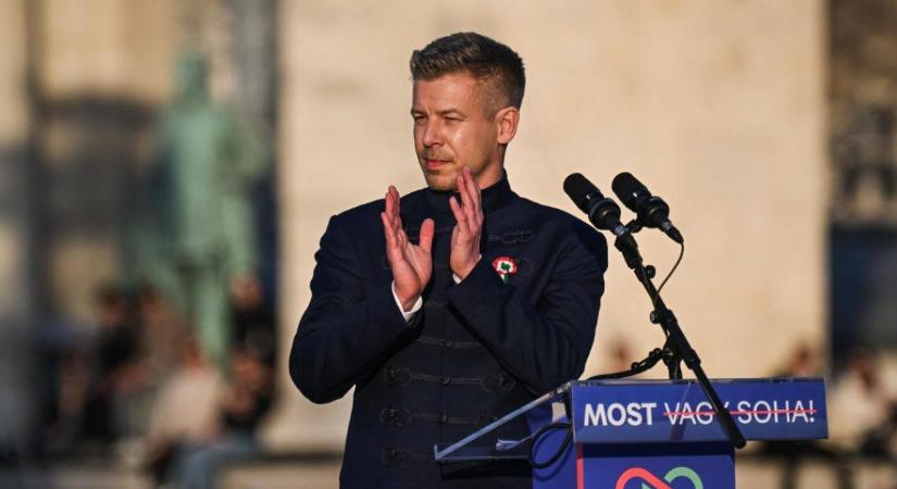 Megismételte Orbán Viktor szavait Magyar Péter, de legfeljebb nyolc évig maradna hatalmon