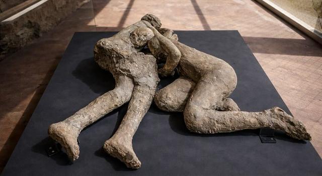 Új kiállítás idézi fel a Vezúv kitörését Pompeiiben