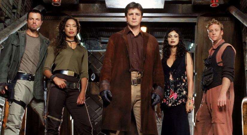 Új sorozat formájában feltámad a Firefly az eredeti széria több sztárja közreműködésével, és már egy hivatalos képet is láthatunk az ismét összeállt szereplőgárdáról