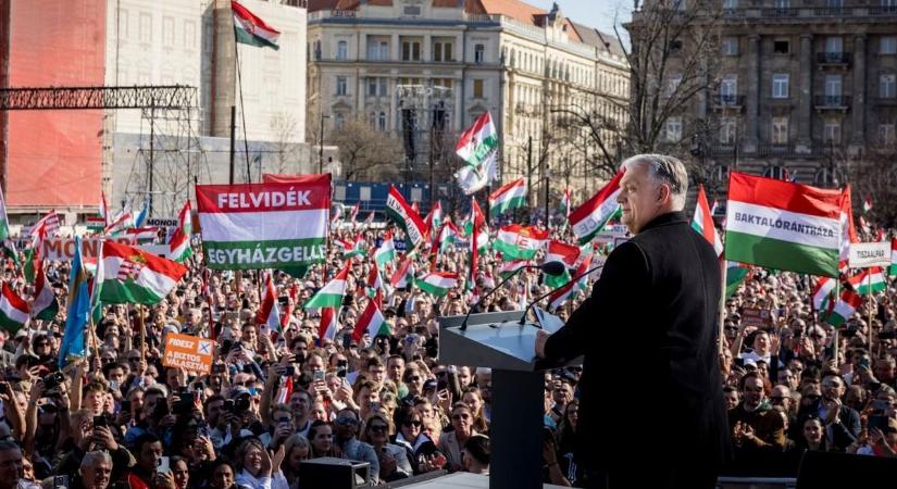 Orbán Viktor: Vállalom, hogy ilyen felfordult világban is megőrizzük Magyarországot a biztonság és a nyugalom szigetének