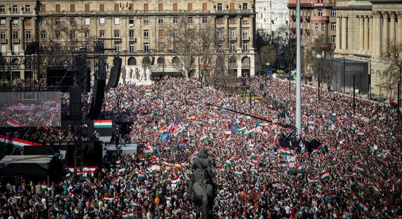 A Békemenet messze felülmúlta a Tisza rendezvényét