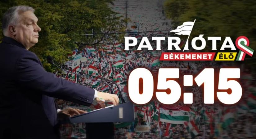 „Semmi értelme már” – hangzott el a Patrióta élőjében, véletlenül bekapcsolt mikrofonnál