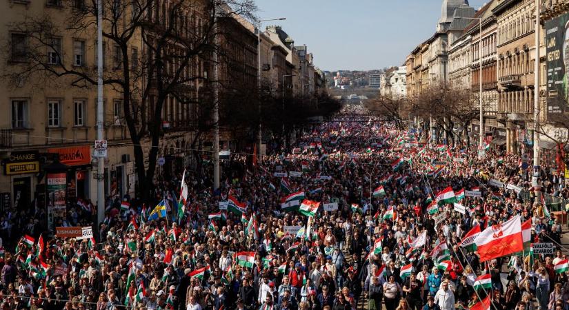 Megvannak az adatok: ennyien voltak a Békemeneten és a tiszás rendezvényen