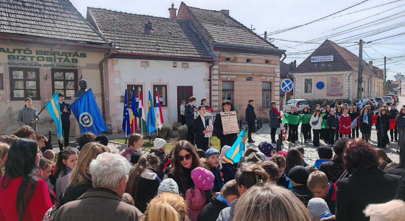 Szabadság, egység, emlékezés – Így ünnepelt március 15-én Kézdivásárhely