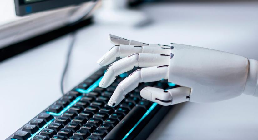 Még mindig nem az AI ver át minket, hanem a mögötte álló ember: mennyire lehúzósak az AI-szövegellenőrző oldalak?