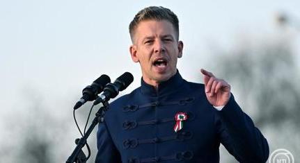 Magyar Péter: elutasítjuk a háborút és az erőszakot, átadjuk a múltnak a félelemkeltést és a háborús uszítást