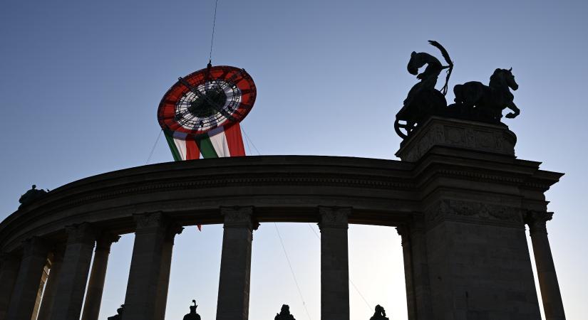 Magyar Péter már uralja a pillanatot, Orbán hazardírozik, de a meccs még nem lefutott