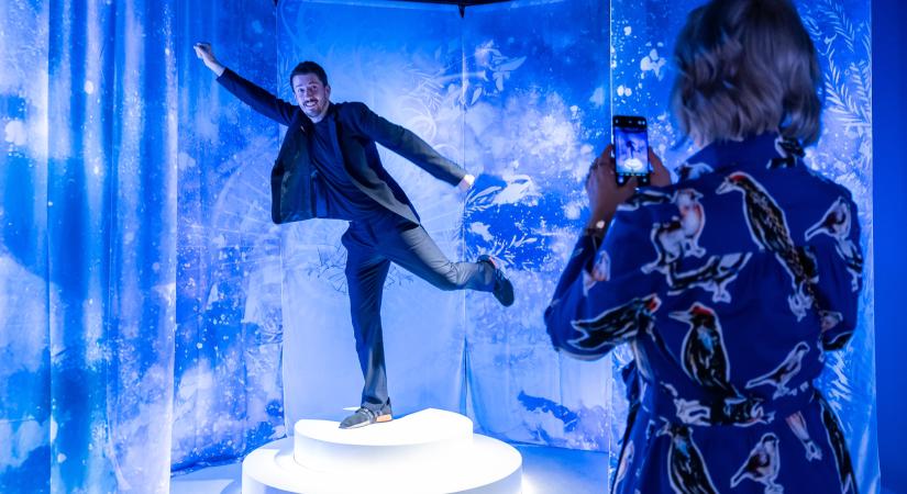 K-pop sztárok életnagyságban