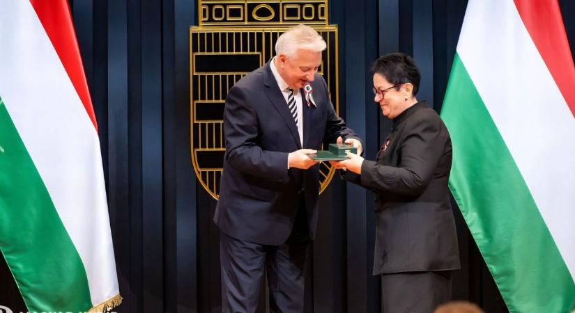 Magas rangú állami elismerést vehetett át a nyugalmazott vasi esperes és a kőszegi plébános