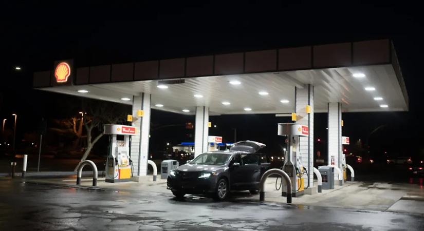 Történelmi csúcsra emelkedtek a nagy nyugati olajvállalatok részvényei