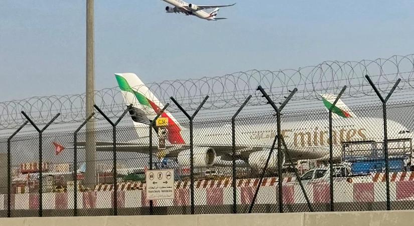 Dróntámadás érte a dubaji repülőtér környékét