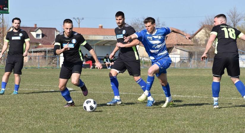 Szoros mérkőzéseket hoztak a derbik, a Mezőtúr nyolcat lőtt a Szentimrének – galériával