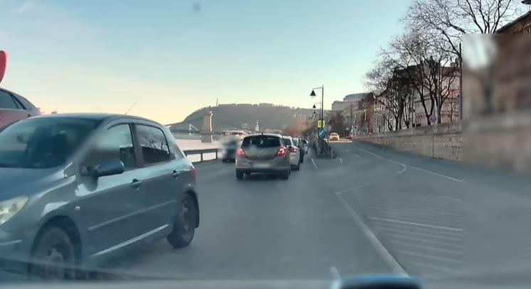 Csúnya baleset lett egy udvarias gesztus vége – videó