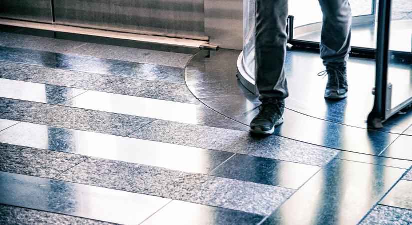 Keményen küzdenek a betétesekért a bankok: egyre több helyen érhetők el vonzó kamatok