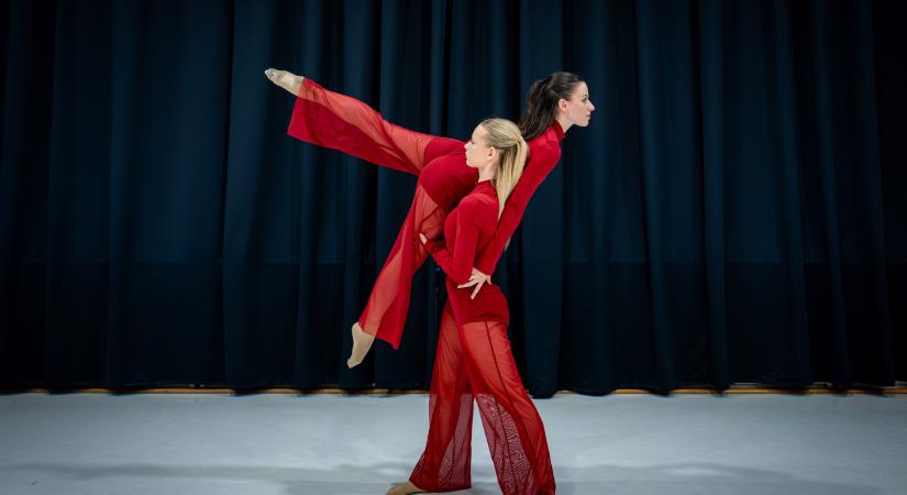 Táncművészeti életpálya: sikeres vizsgát tettek a Széchenyi István Egyetem Tánc- és Képzőművészeti Iskolájának növendékei