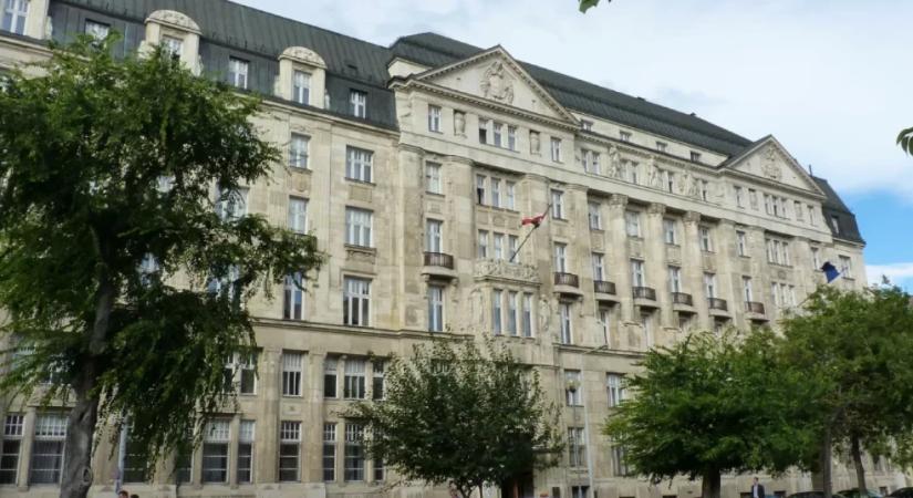 Ennyiért árverezik el a Pénzügyminisztérium épületét