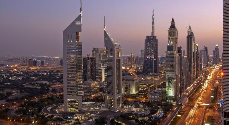 Dróntámadás miatt állt le Dubaj legforgalmasabb repülőtere, a budapesti Emirates-járat is érintett lehet