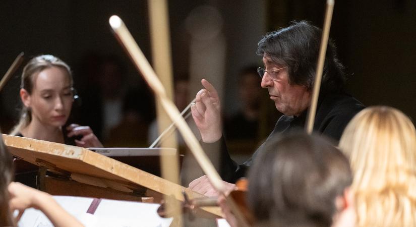 Zenei legenda az Operában: Jurij Basmet estje