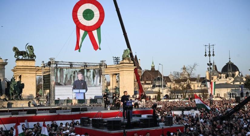 Számháború: Magyar Péter és Orbán Viktor ugyanazt tette