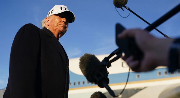 Donald Trump hadat üzent a rendszernek – a Fed, a Legfelsőbb Bíróság és a bírók is célkeresztbe kerültek