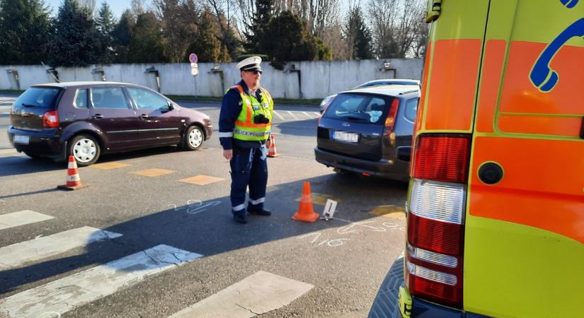 Autóval ütközött a kerékpáros Nyíregyházán – már a második baleset egy hét alatt ezen a helyszínen
