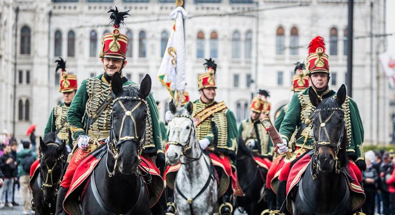 Kiemelt figyelemmel követjük Orbán Viktor és Magyar Péter minden mozdulatát