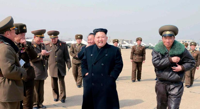 Március 15. – zokogó tömeg és mesés részvétel, Észak-Koreában