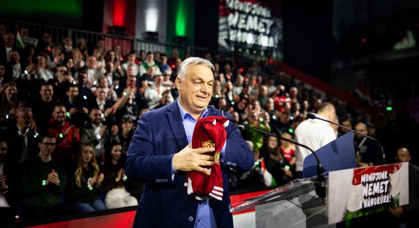 Orbán Viktor Kaposváron: nem lesz lezárás este a Kossuth téren, nyílt utcafórumot tart a miniszterelnök