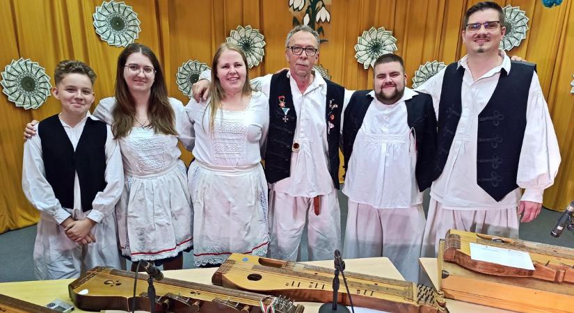 Máté Péter és Zalatnay Cini slágerei, ahogy még sosem hallottuk őket (galéria, videó)