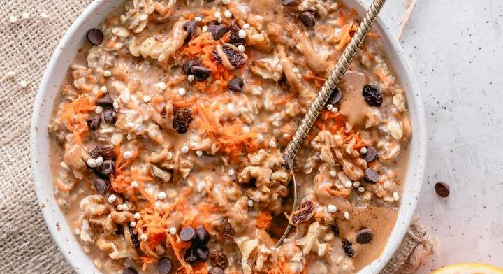 Húsvéti répatortás zabkása: gyors, krémes és tápláló reggeli