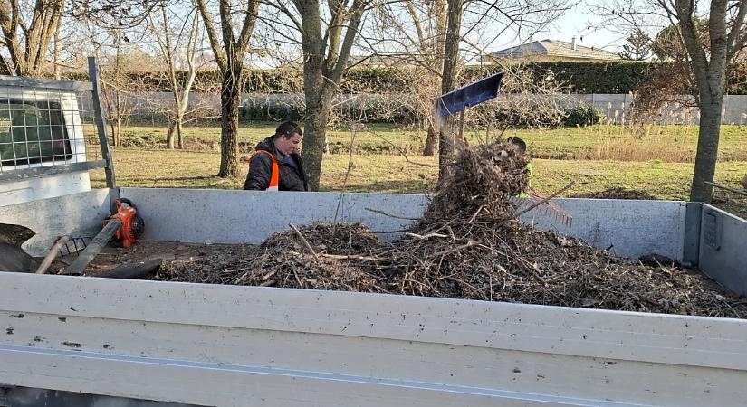 Elkezdődött a tavaszi nagytakarítás Debrecenben – fotókkal, videóval