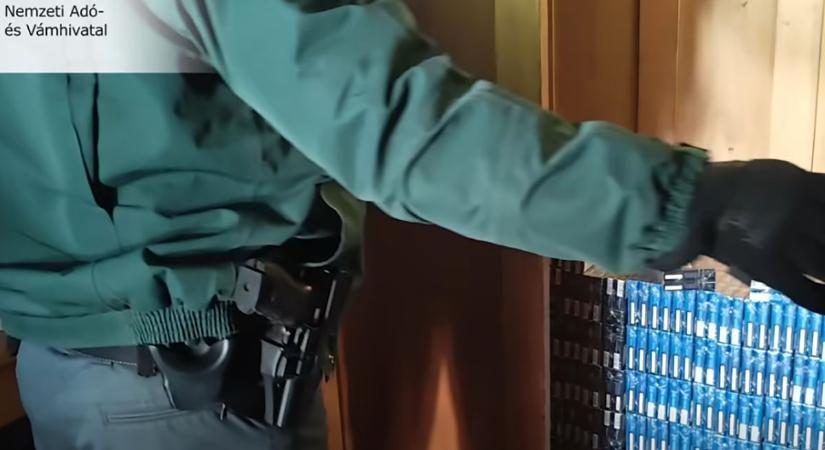 Cannabis helyett cigit találtak a gardróbban: hétmilliós bírság vár a Békés vármegyei férfira