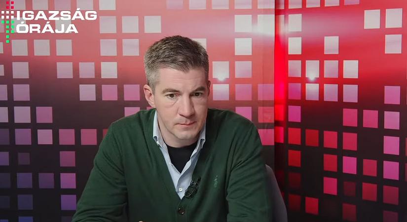 Kocsis Máté szerint senki sincs azon meglepődve, hogy a Tisza Párt Nemzeti Menetén egy hatalmas ukrán zászló volt kiterítve (VIDEÓ)