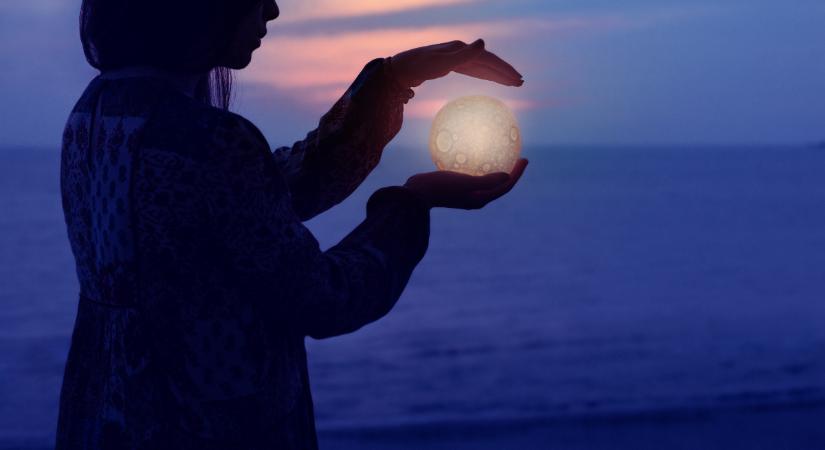 Heti holdhoroszkóp 2026. március 16-22: a Halak újhold új kezdeteket szimbolizál