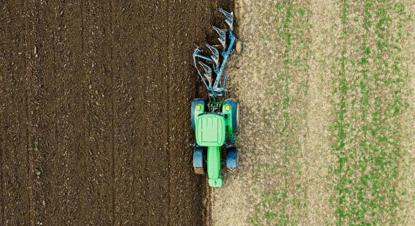 Magyarország legrégibb harangja került elő szántás közben – így találták meg a 800 éves kincset