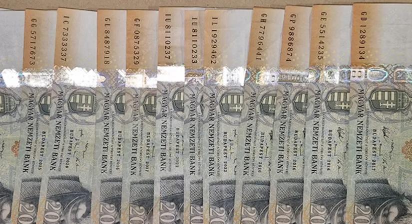 Igazoltatás közben bukott le a díler Szigetszentmiklóson - Videó