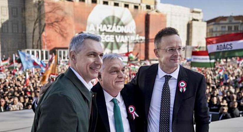 Orbán Viktor: „Választanunk kell, ki alakítson kormányt: én vagy Zelenszkij”