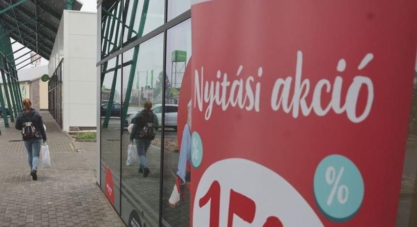 Felköthetik a gatyát a legolcsóbb boltok, új filléres diszkont nyílt Borsodban