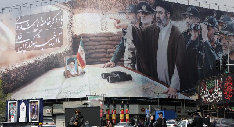 Moszkvába menekíthették Irán új vezetőjét, súlyosan megsebesült