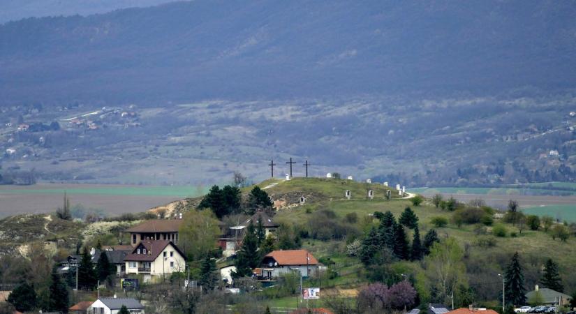 Itt lép ringbe Menczer Tamás – ez lesz a választás egyik legizgalmasabb helyszíne április 12-én