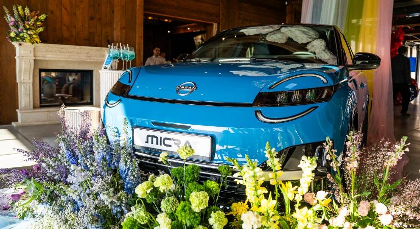 A város új színe: megérkezett a Boldogságkék és az elektromos Nissan Micra