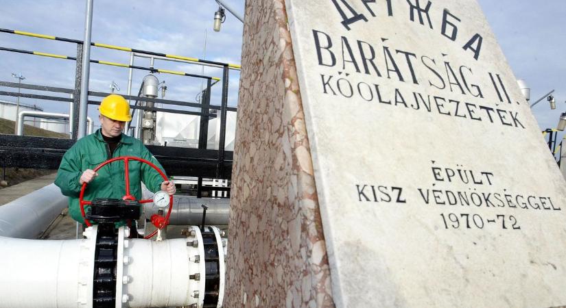 Barátság-kőolajvezeték: elképesztő hangfelvétel szivárgott ki Brüsszelből – az EU-nak esze ágában sincs sürgetni Ukrajnát, ha rajtuk múlik, zárva marad