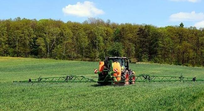 A hatóság szerint nagyon vigyázni kellene a hamis növényvédőszerekkel