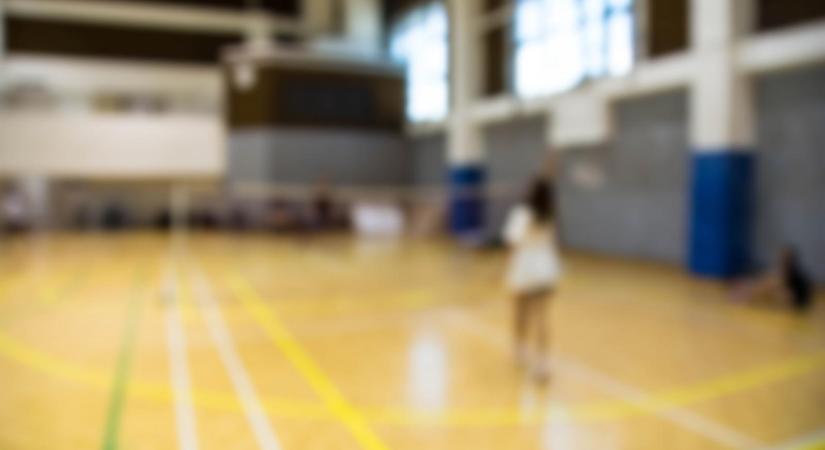 Diákja zaklatásával gyanúsítanak egy szegedi pedagógust, vádat is emeltek ellene