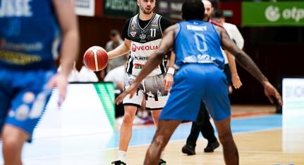 Kosárlabda NB II: Kiütéses győzelemmel folytatta szereplését a PVSK