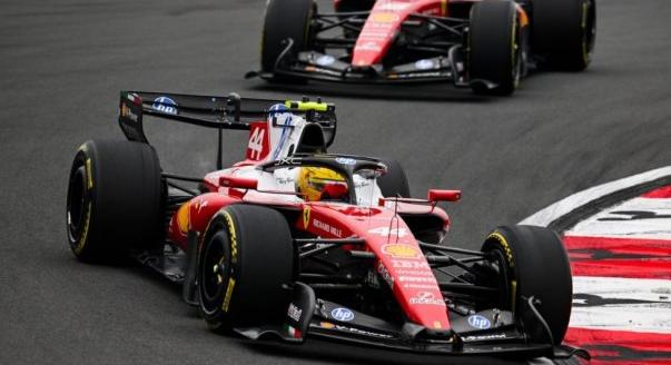 Hamilton: Ez a legjobb versenyzés, amit az F1-ben tapasztaltam!