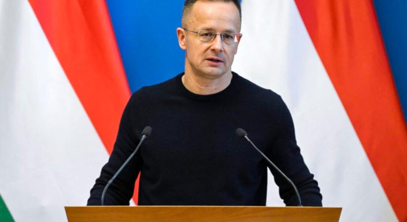 Szijjártó Péter: az ukránok hülyének néznek minket