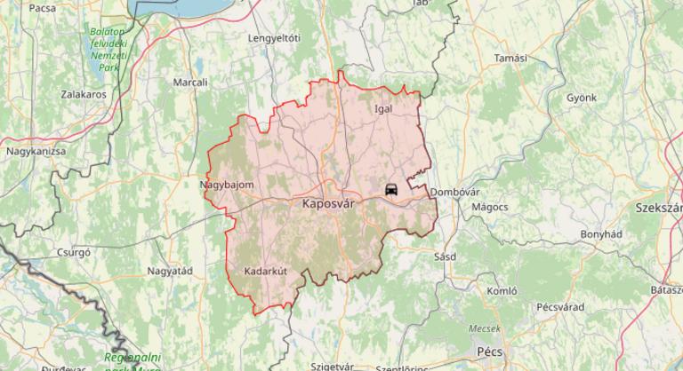 Többen súlyosan megsérültek, miután egy kisbusz behajtott egy munkaterületre